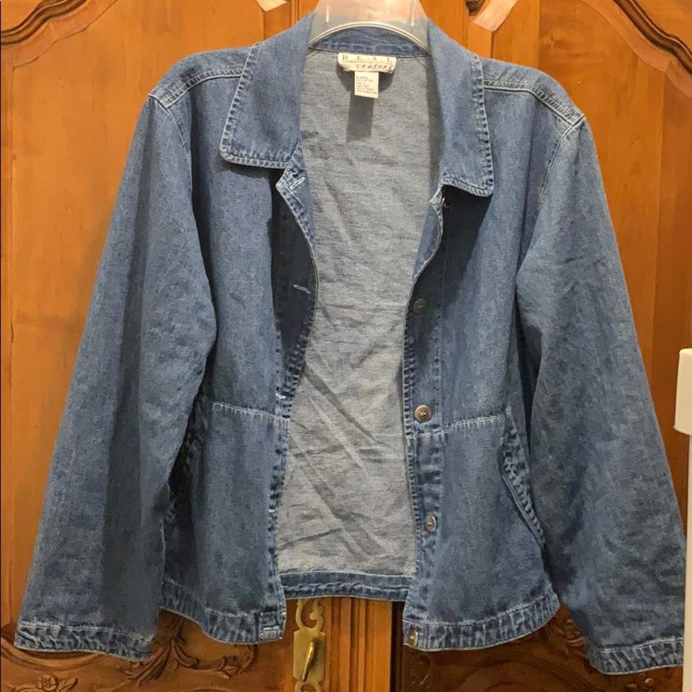 Denim Jacket with pockets